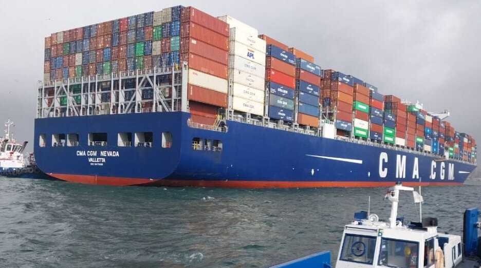 وزير النقل: استقبال سفينة الحاويات العملاقة NEVADA CMA بميناء الإسكندرية
